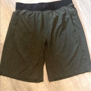 LuluLemon men's shorts size xl